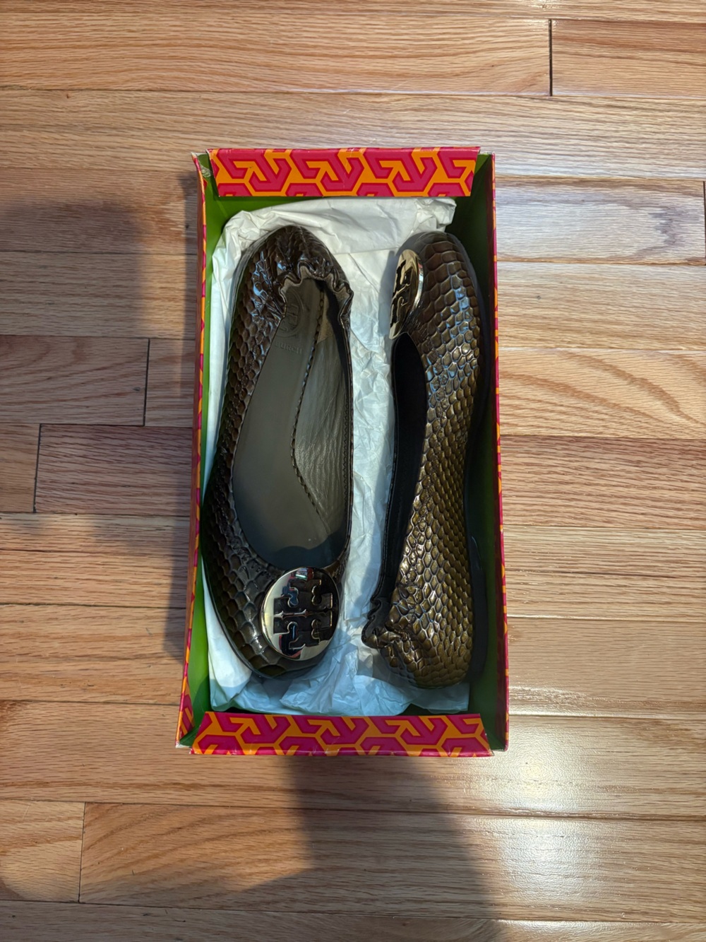 Tory Burch Snake Skin Metallic Gold Reva Ballet Flats - Picture 2 of 9